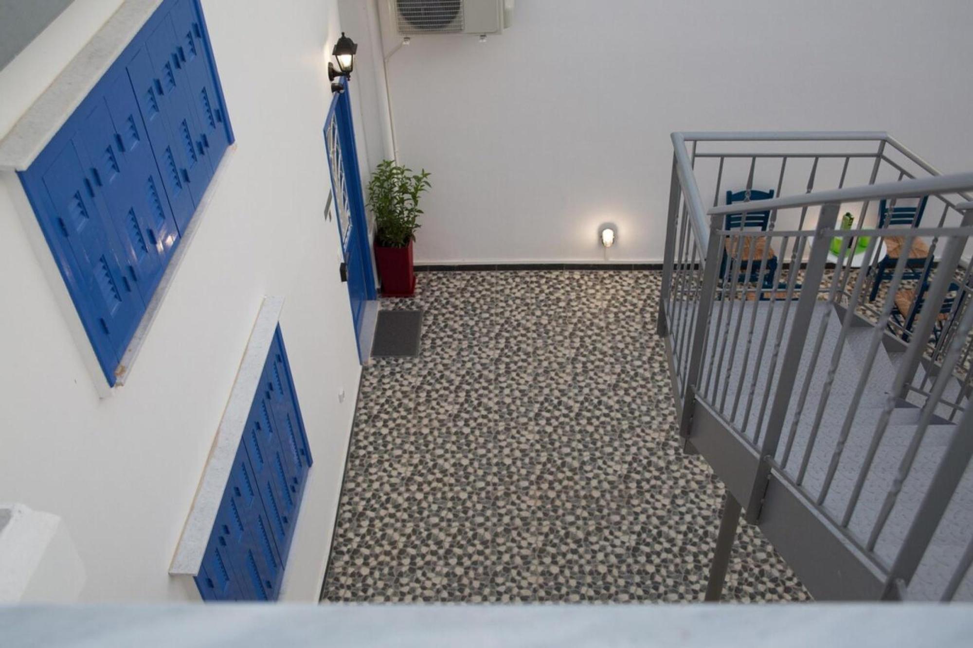 Aimou Studio'S Apartment'S Пирей Экстерьер фото